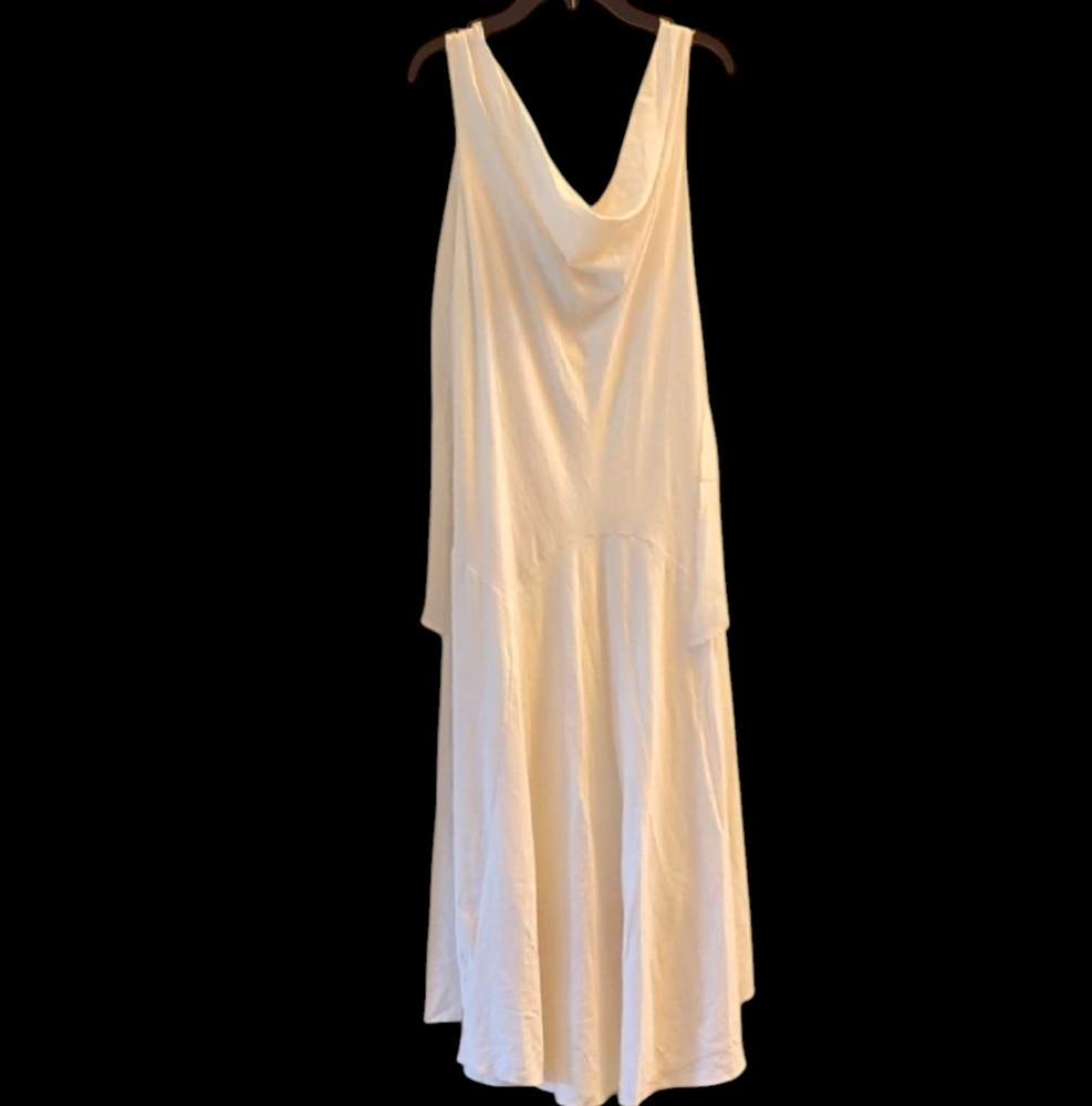 Signature by Robbie Bee White Sleeveless Cowl Neck Sundress 🌸
